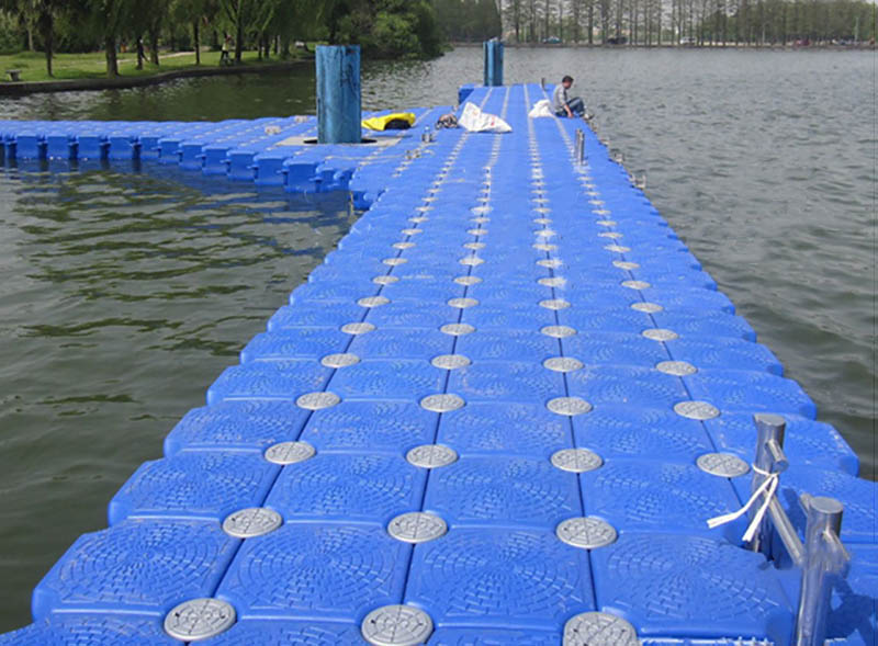 Easy installation water park boat pontoon floating dock