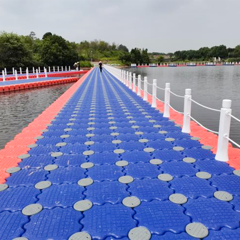 Floating pontoon for dock walking on water dock